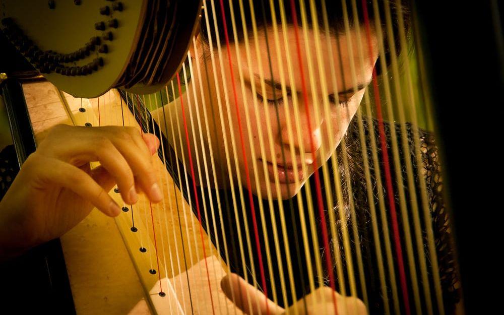 Miriam Svart på harpa. Bild: Pressbild