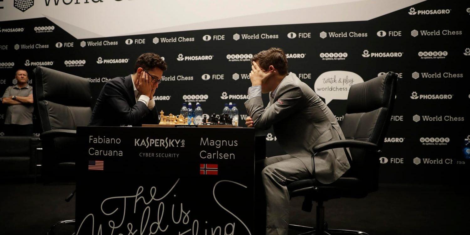 Både Magnus Carlsen och Fabiano Caruana har nu tre poäng.