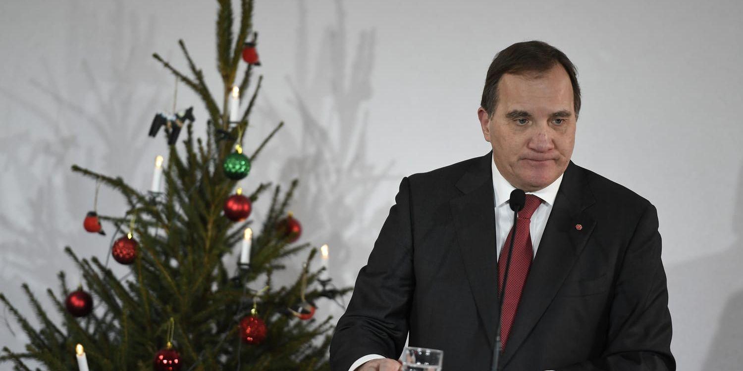 Statsminister Stefan Löfven (S) vid en pressträff före sitt tal i Avesta under söndagen.