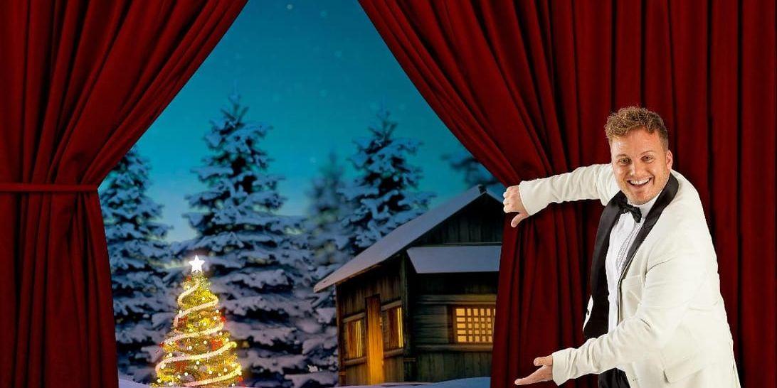 Utomhus på scen. Kålle Gunnarssons musikaliska julshow har i år en snöig och glittrande utomhusmiljö som scenografi på Falkenbergs stadsteater.