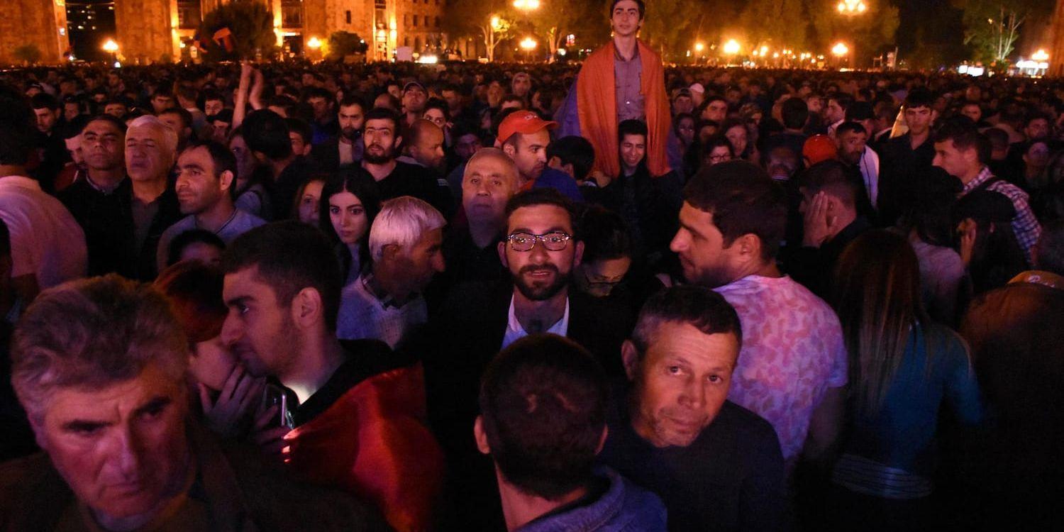 Protester i Armeniens huvudstad Jerevan i går kväll. Nya protester väntades under torsdagen.
