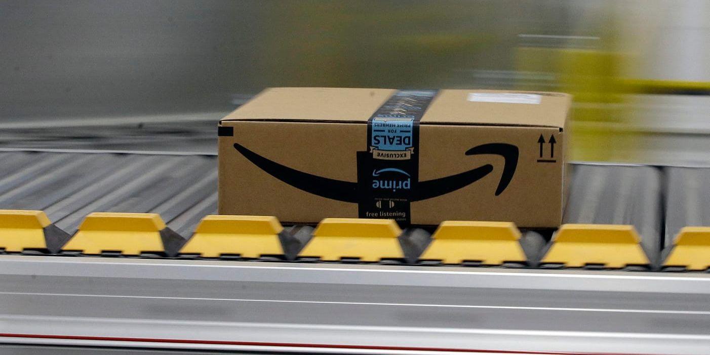 Ett paket skickas med Amazon. Arkivbild.