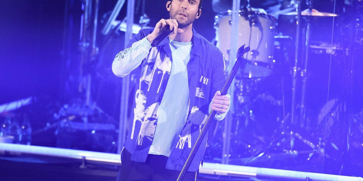 Maroon 5, med sångaren Adam Levin, sägs vara klara för nästa års Super Bowl-halvleksuppträdande, enligt Variety. Arkivbild.