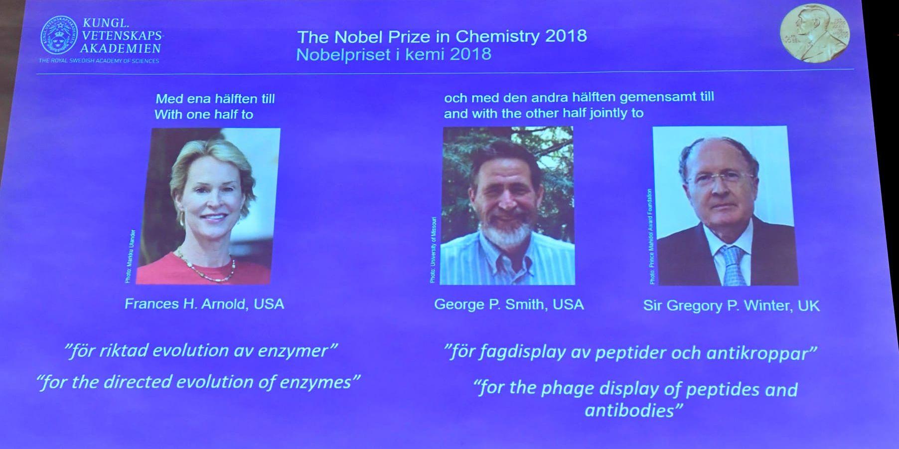 Nobelpristagarna i kemi presenteras. Gregory Winter till höger.