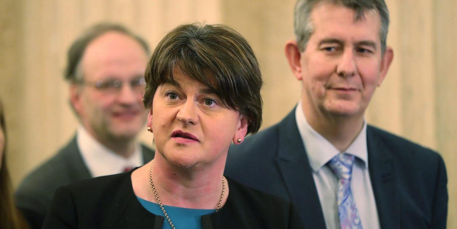 DUP:s ledare Arlene Foster efter regeringsförhandlingarna i det nordirländska parlamentet Stormont tidigare i veckan.