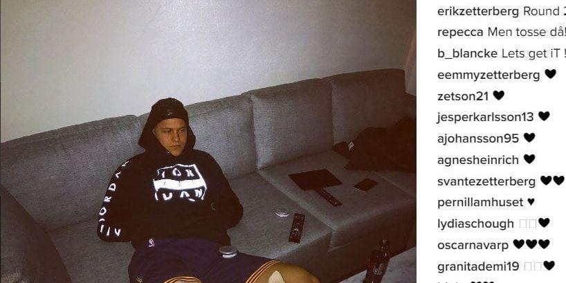 Erik Zetterberg hemma i soffan efter sin operation. Bilden är en skärmdump från Eriks instagram-konto.