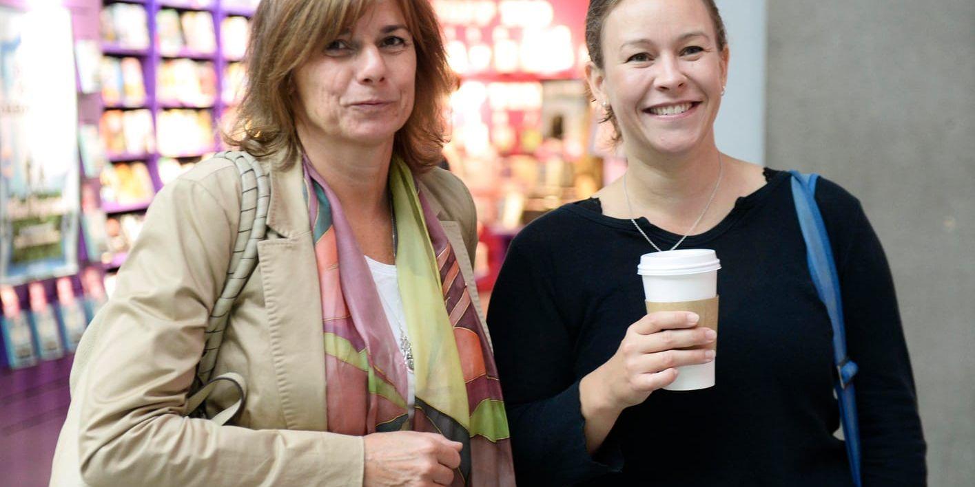 Miljöpartisterna Isabella Lövin och Maria Wetterstrand (till höger). Ex-språkröret ska utreda flyget åt regeringen. Arkivbild.