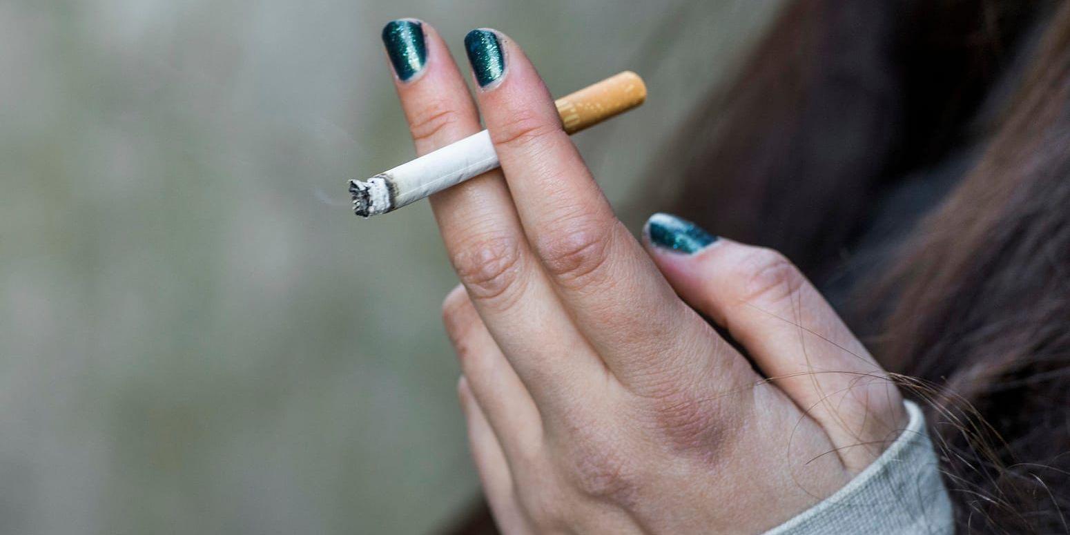 En stor andel av dem som drabbas av lungcancer är eller har varit rökare. Arkivbild