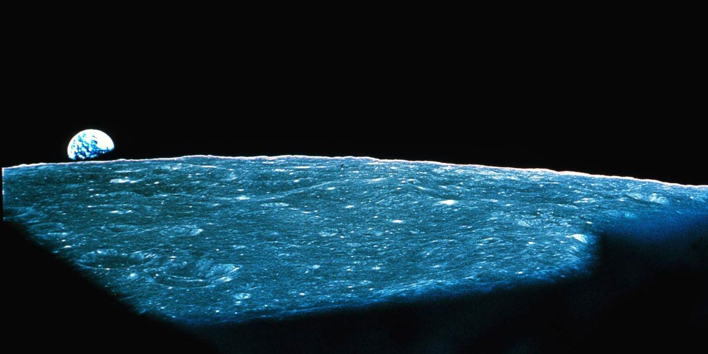 Jorden fotograferad från månen 1967.
