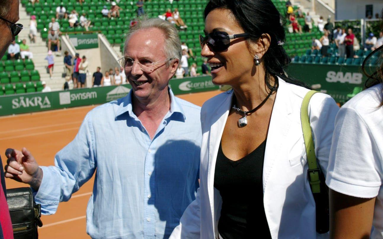 10. Först: Sven-Göran Eriksson var förbundskapten för England, åren 2001-2006, och gift med Nancy DellOlio. Månaderna före EM 2004 var "Svennis" inblandad i en stor skandal. Foto: TT