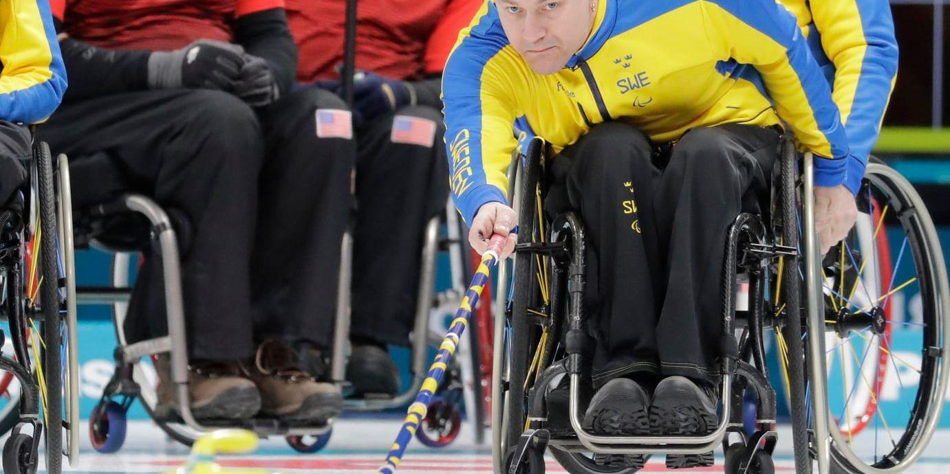 Ronny Persson under Paralympics i Sydkorea i mars. Efter spelen har Persson blivit sängliggande på grund av ett trycksår.