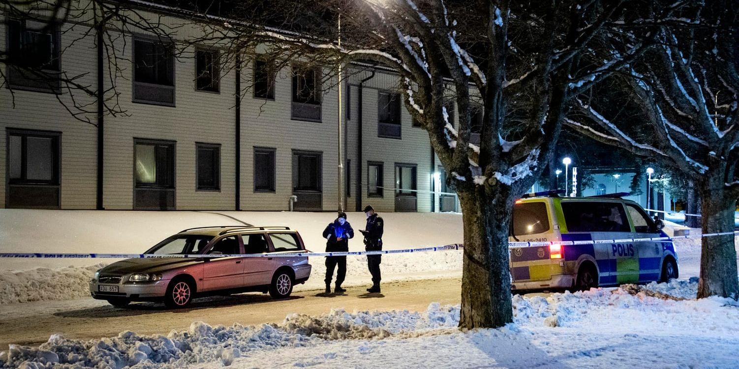 Två män har skjutits i Borlänge varav en dog och en är allvarligt skadad.