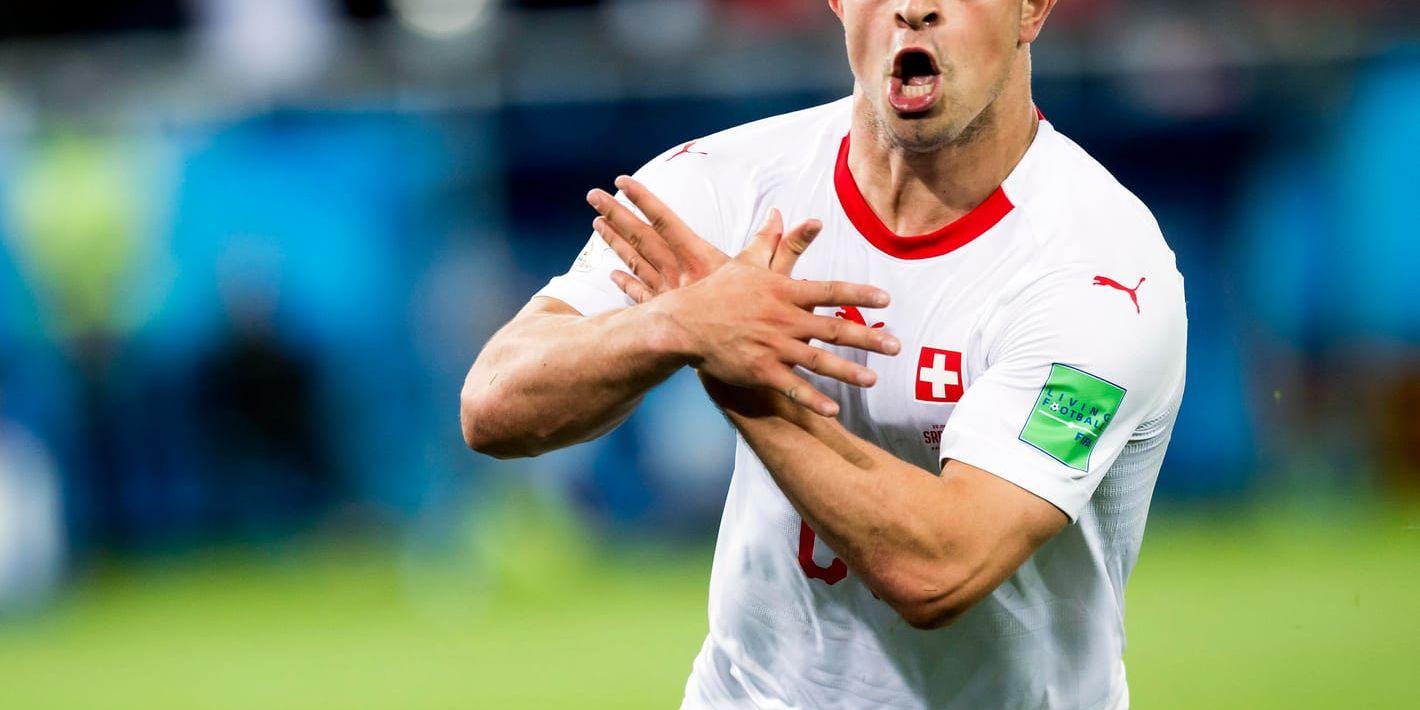 Xherdan Shaqiri avgjorde Schweiz VM-möte med Serbien i matchens sista minut och firade med "albanska örnen".