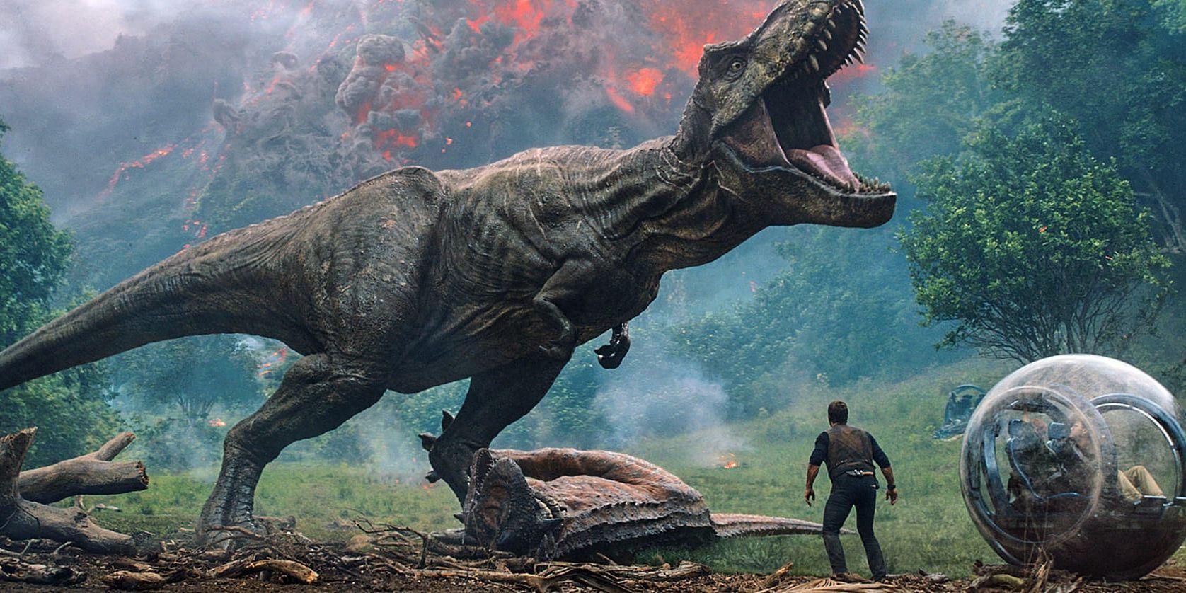 "Jurassic World: Fallen Kingdom" går hem hos amerikanska biobesökare. Pressbild.