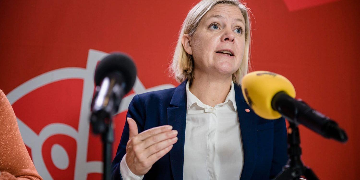 Finansminister Magdalena Andersson (S) presenterar familjeveckan en gång till vid en pressträff på partikansliet.