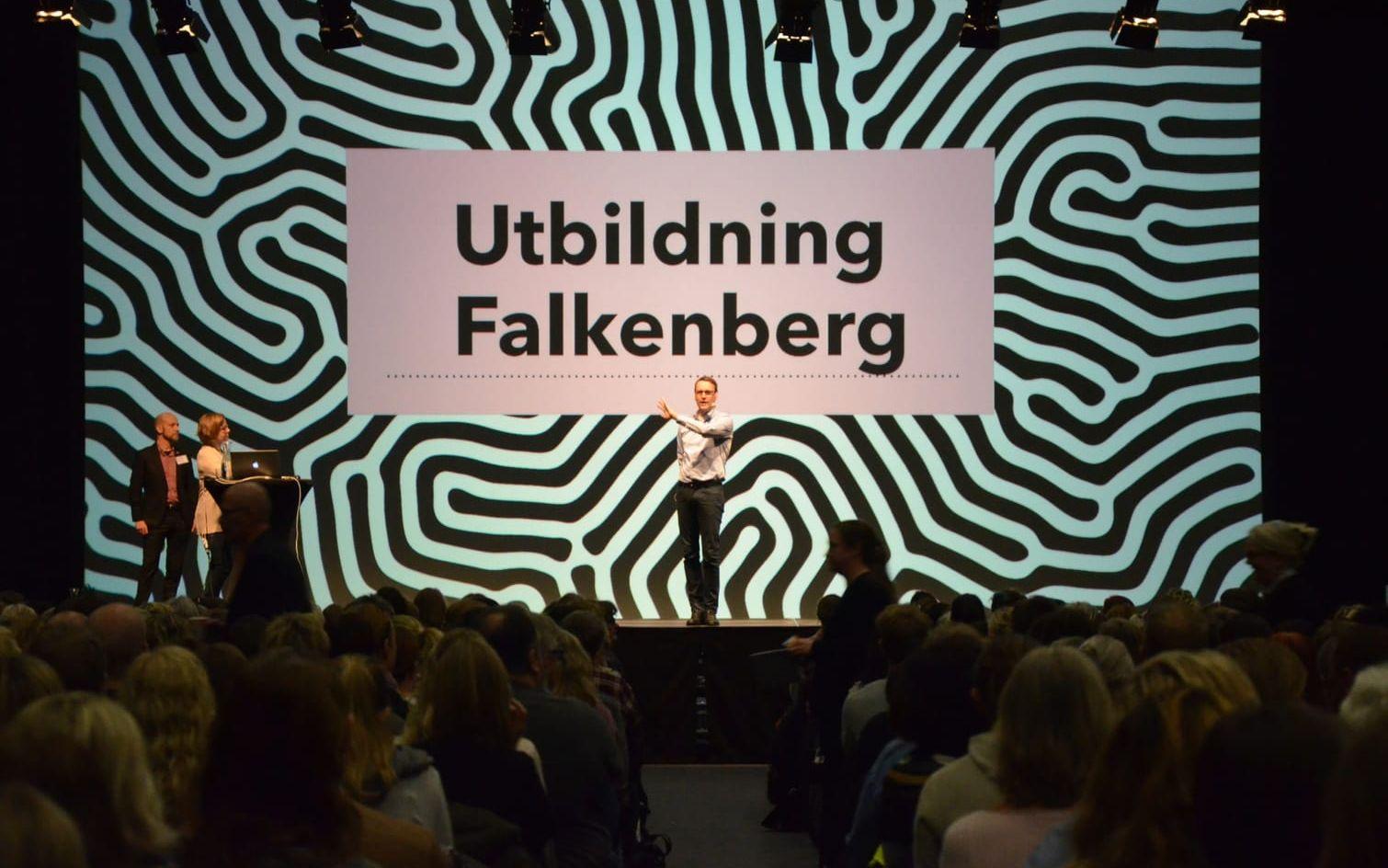 På skolans uppstartsdag 9 januari presenterade Jörgen Frostlund, chef för barn- och utbildningsförvaltningen, "Utbildning Falkenberg".