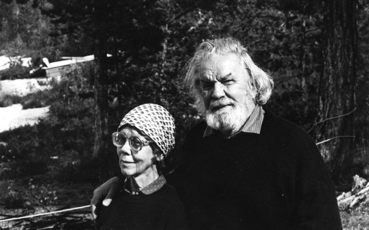 Rut Bryk och Tapio Wirkkala, fotat av dottern Maaria Wirkkala/EMMA Museum.