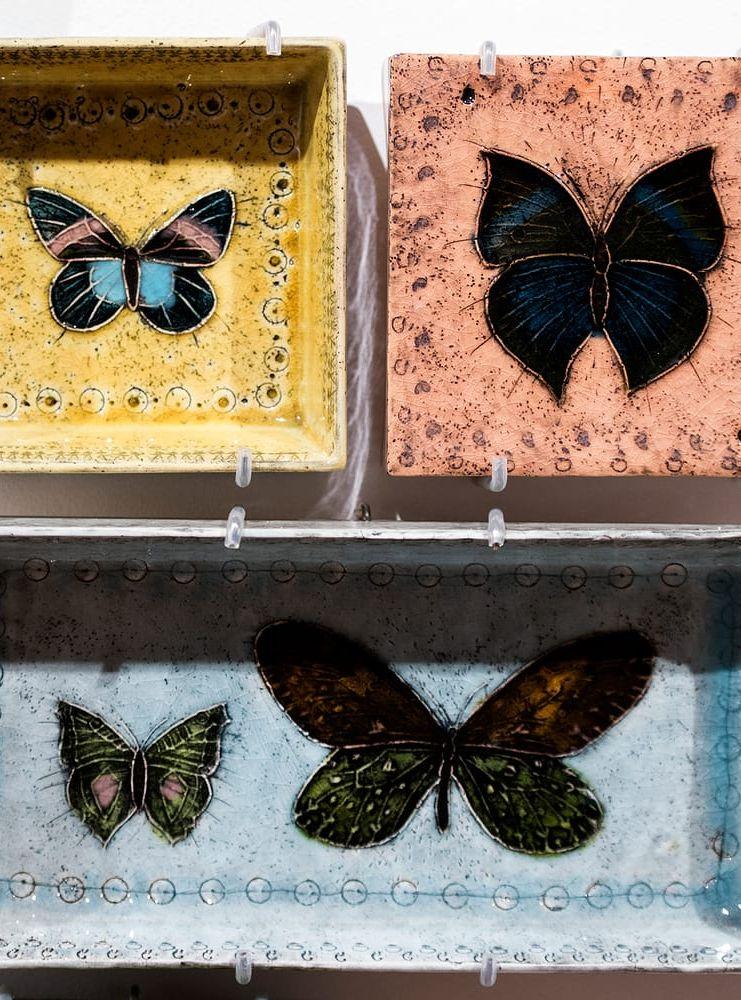 "Fjärilar". Detta är en "typisk Rut Bryk" enligt museichefen.