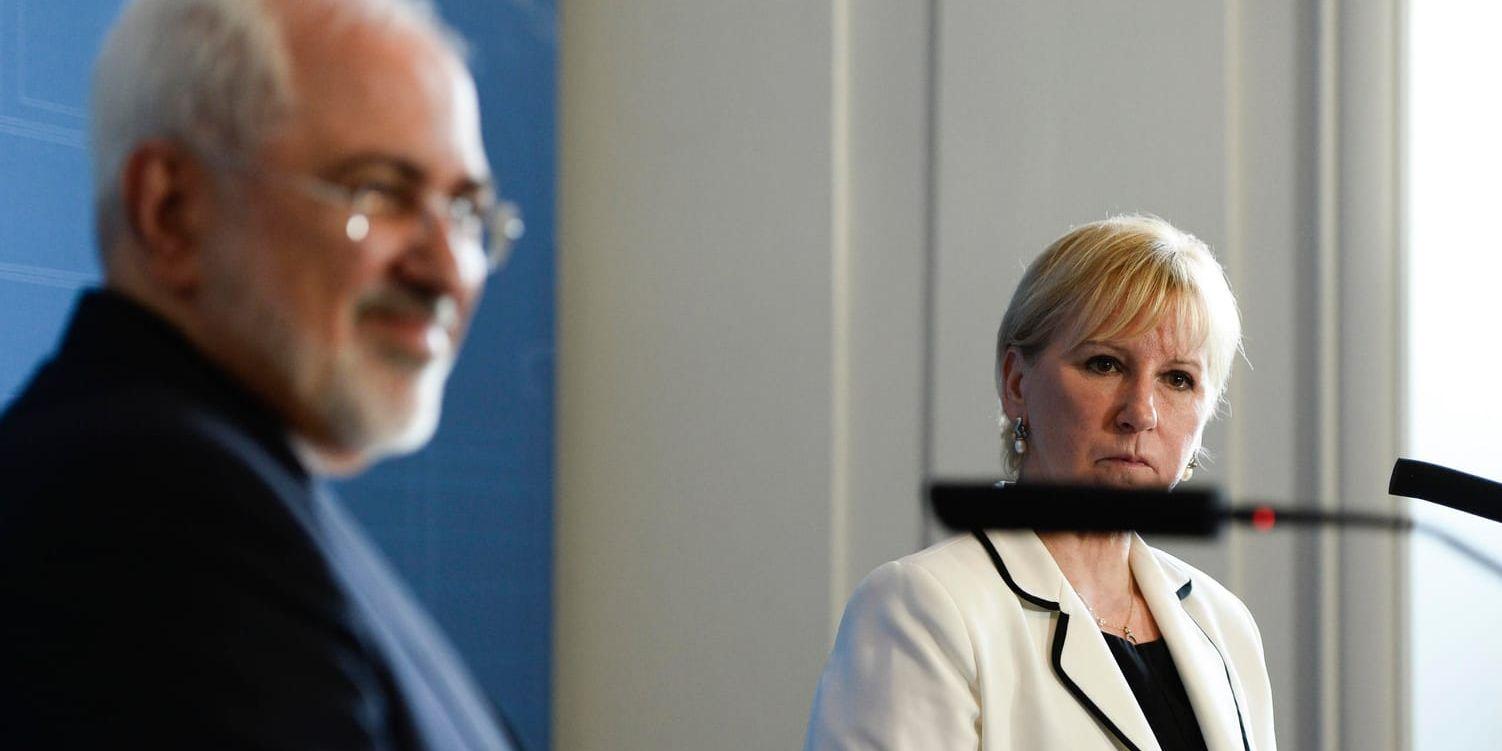 Irans utrikesminister Mohammad Javad Zarif vid en presskonferens med Sveriges utrikesminister Margot Wallström (S) på utrikesdepartementet. Arkivbild.