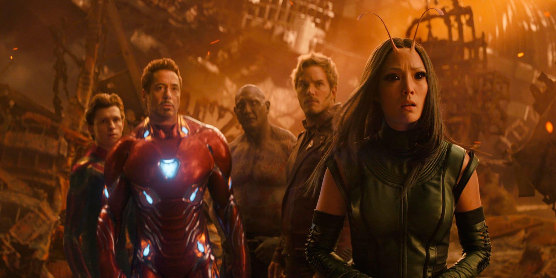 Gänget från "Guardians of the galaxy" möter Iron man och Spider-Man i nya "Avengers: Infinity war". Fån vänster till höger syns Tom Holland, Robert Downey Jr, Dave Bautista, Chris Pratt och Pom Klementieff. Pressbild.