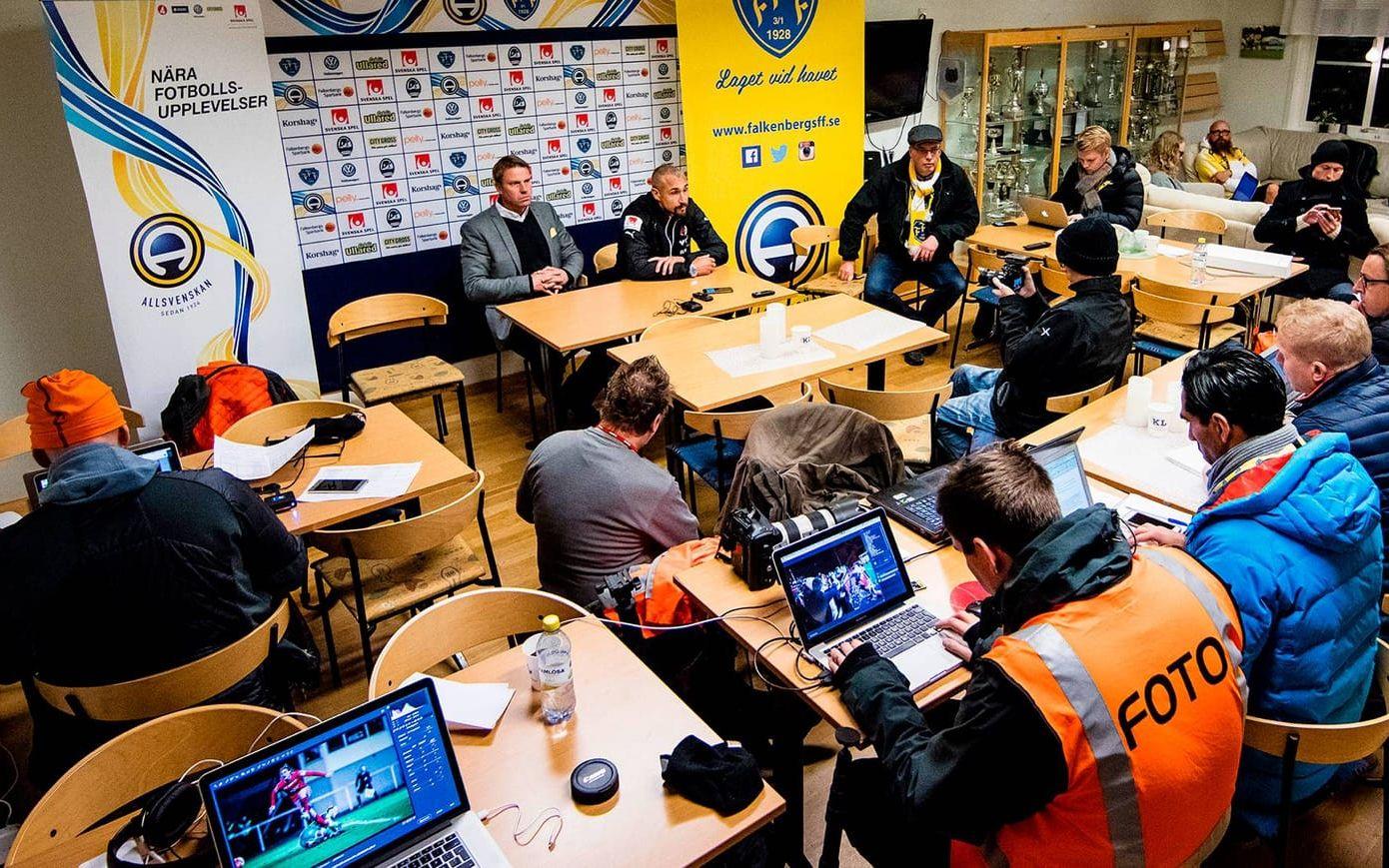 Presskonferensen efter matchen mellan FFF-Helsingborg