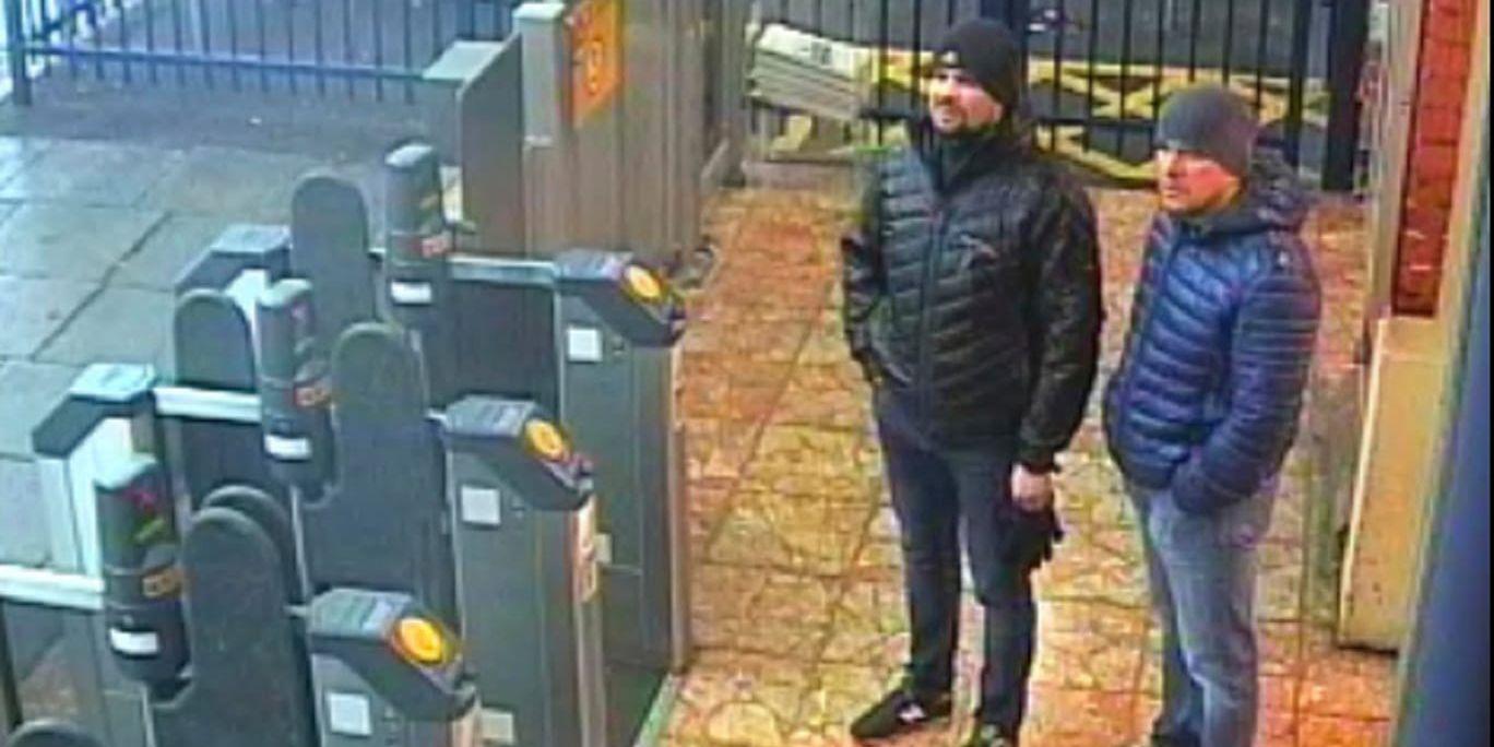 De misstänkta, som hade pass med namnen Ruslan Bosjirov och Alexander Petrov när de kom till Storbritannien, på övervakningsbilder som släppts av brittisk polis.