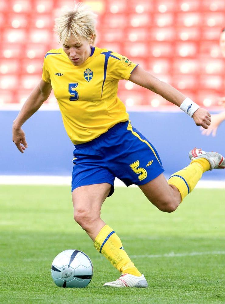 Kristin "Kicki" Bengtsson, 47, spelade i landslaget 1991-2005. Var med och tog EM-silver 1995 och 2001 samt VM-silver 2003. Tilldelades Diamantbollen 1994 och 2004. Bildbyrån.