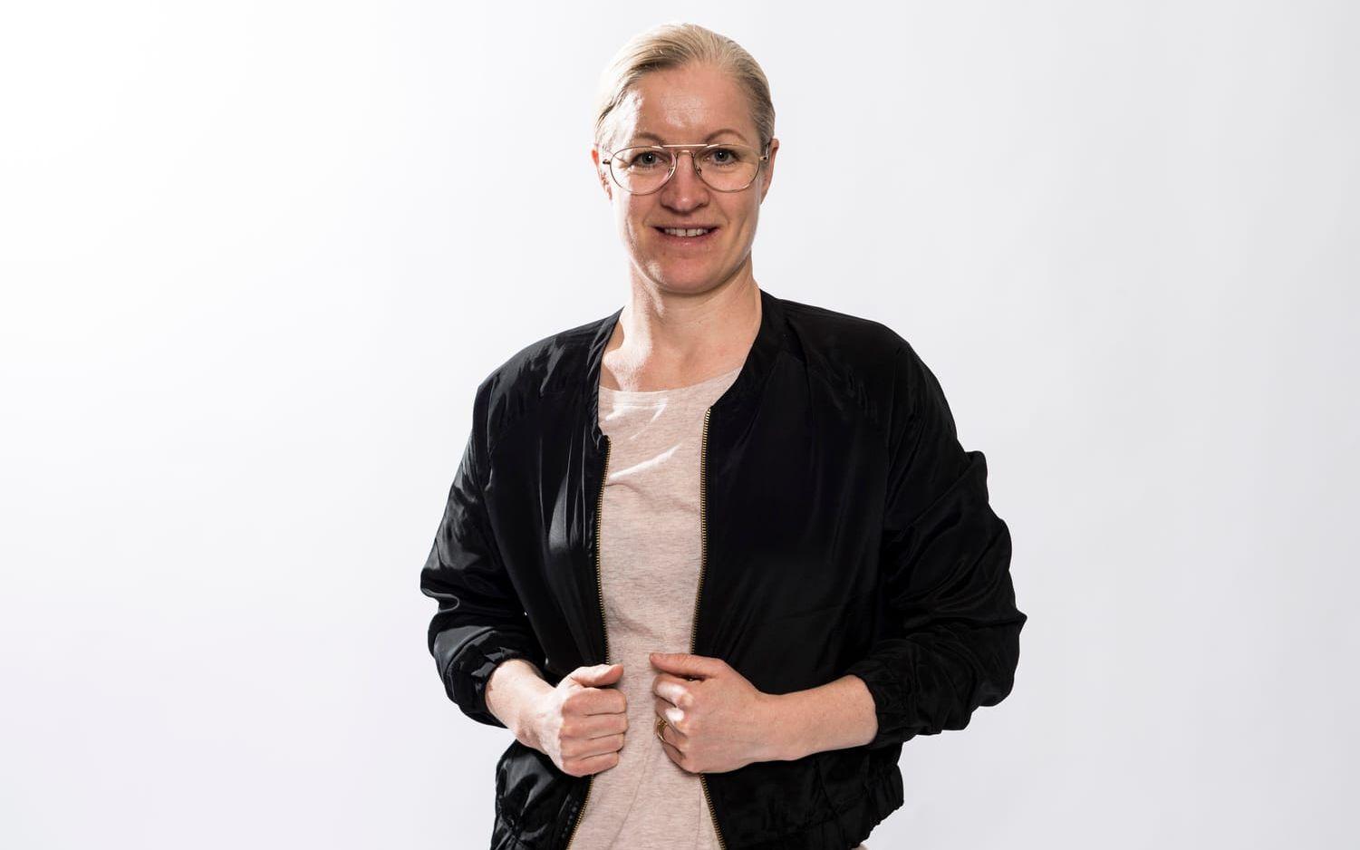 2009 lade Victoria Sandell Svensson ner sin spelarkarriär. Efter det har hon arbetat som ambassadör för Lilla barnets fond och som sportchef för Djurgården. Bildbyrån.