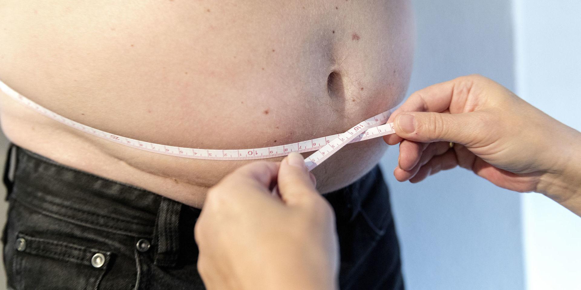 Lägre fettförbränning kan förklara varför vissa äldre har svårt att hålla vikten. Arkivbild.