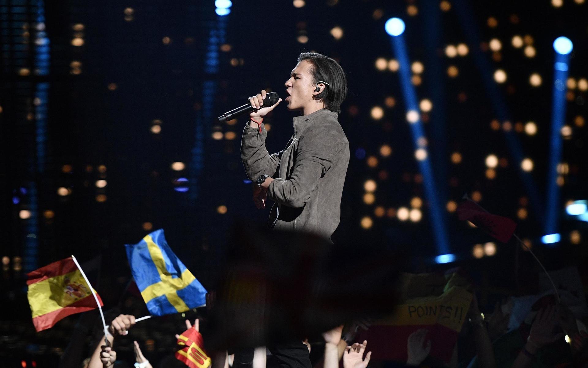 Frans och hans ”If I were sorry” vid Eurovisionfinalen i Globen 2016.