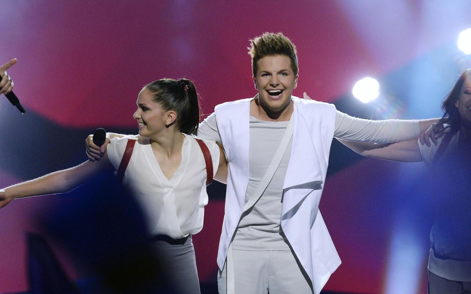 Robin Stjernberg framför &quot;You&quot; i Eurovisionfinalen i Malmö Arena 2013.