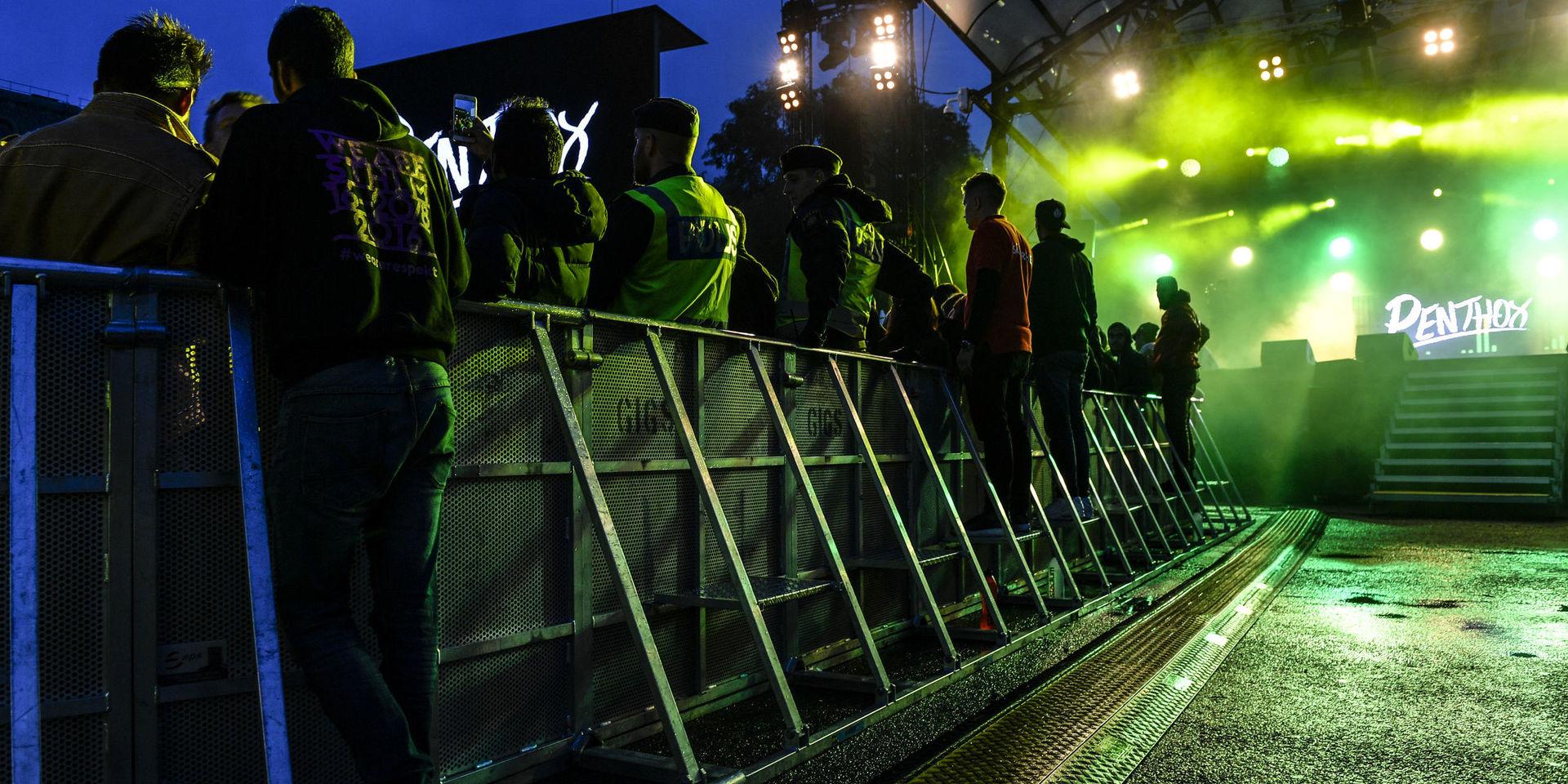 Polisen utreder två misstänkta våldtäkter på ungdomsfestivalen We are Sthlm i centrala Stockholm. Bilden är från festivalen 2016. Arkivbild.