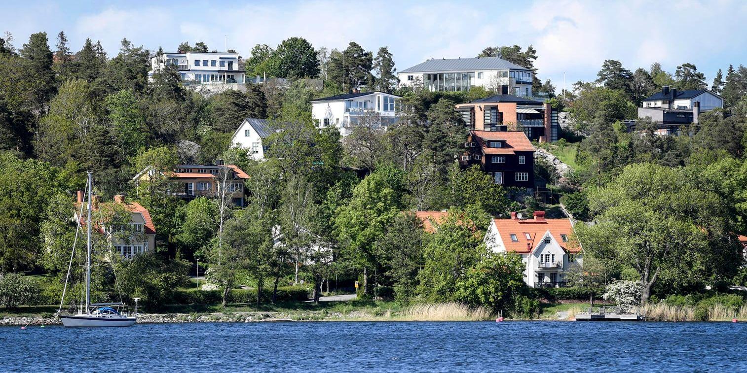 I Danderyd norr om Stockholm höjs nu kommunalskatten.