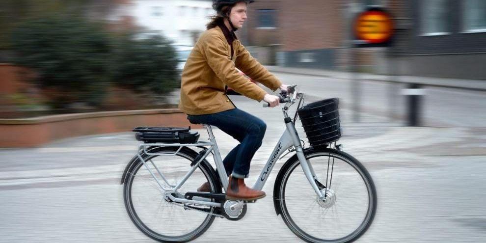 Vårkänsla. HN:s reporter Alexander Hultman var nöjd efter sin premiärtur på elcykel.