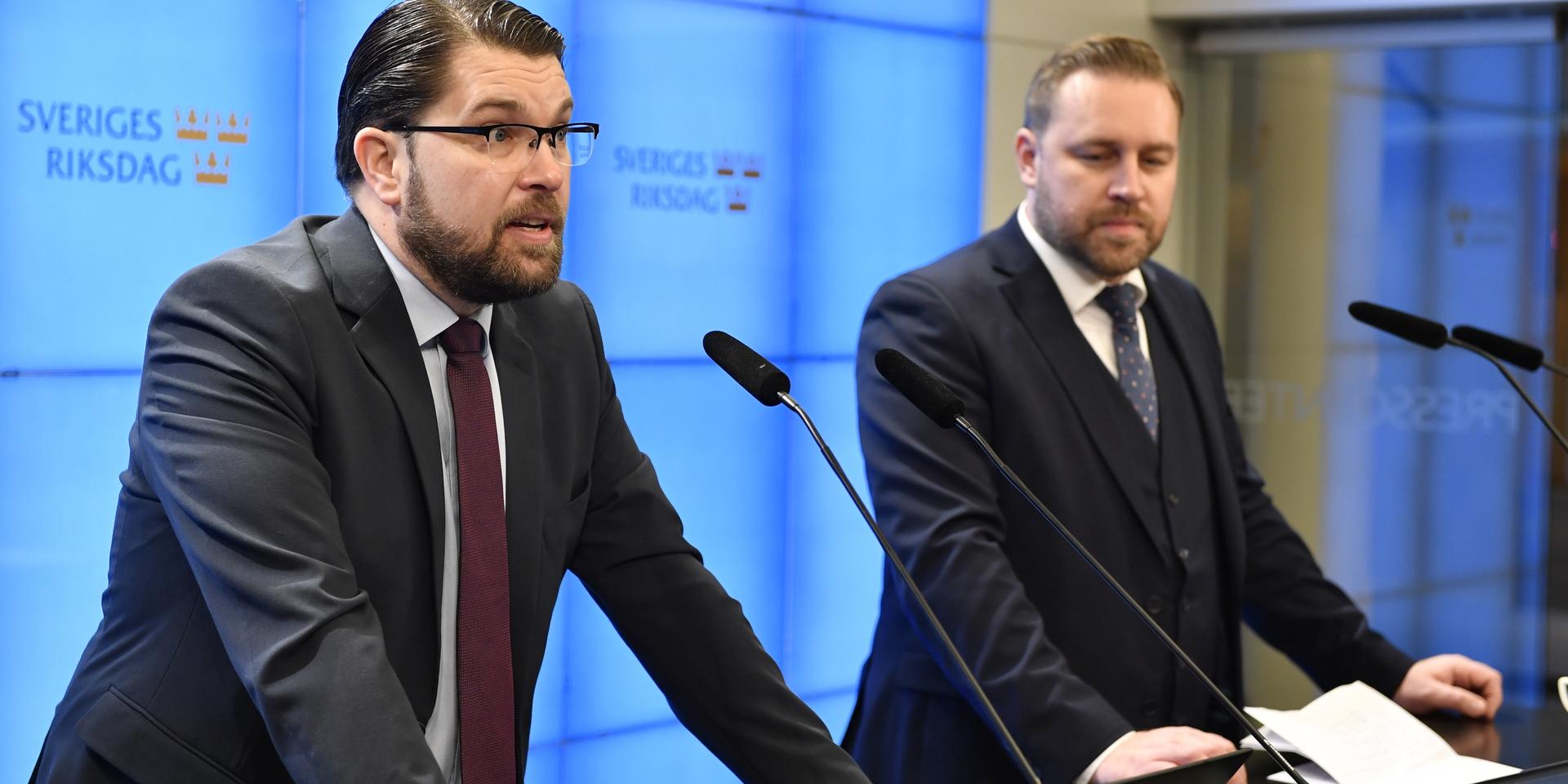 Sverigedemokraternas partiledare Jimmie Åkesson presenterar Mattias Karlsson som ny landsbygdspolitisk talesperson för partiet.