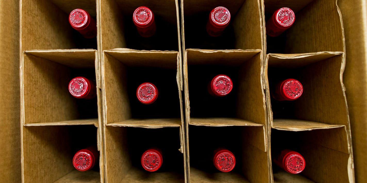 Privata företag som handlar med vin måste stoppas, anser Systembolaget. Arkivbild.