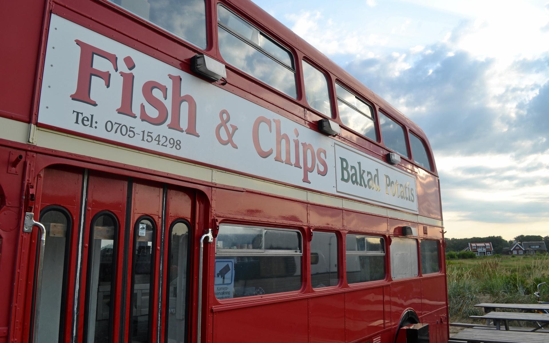 Fish and chips bussens anländande till Skrea Strand är ett välkänt sommartecken för många falkenbergare.