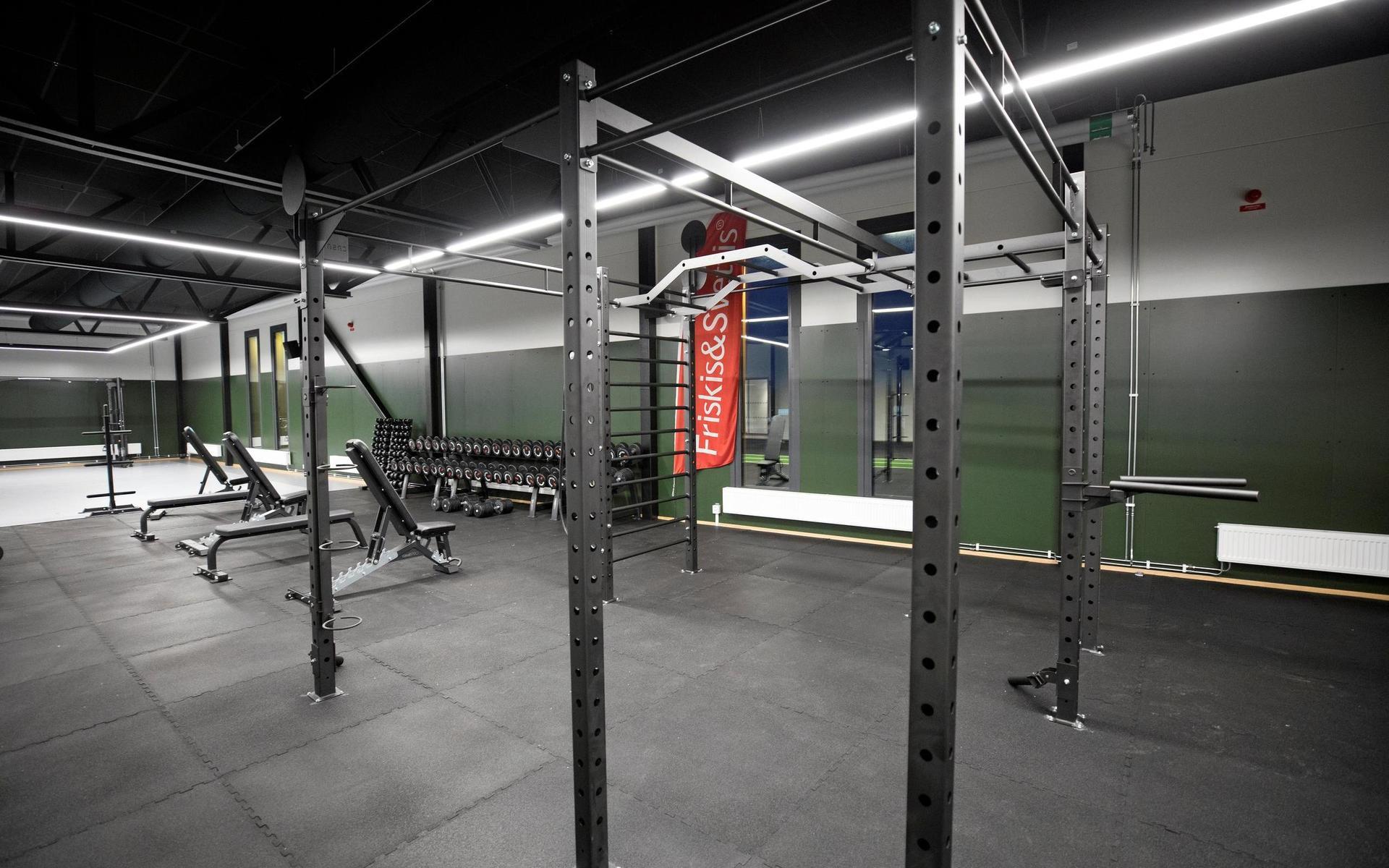 Eftersom gymmet är omkring 400 kvadratmeter stort får man plats med nya maskiner och redskap man inte kunde ha tidigare.