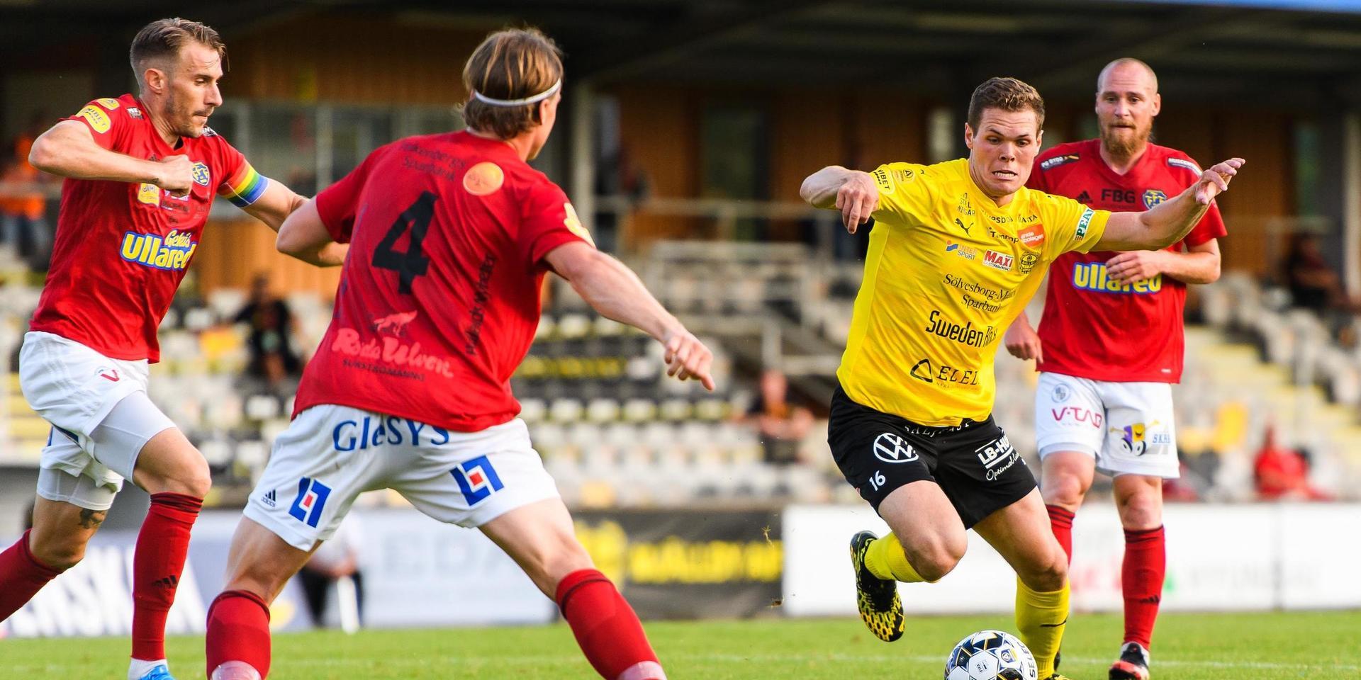 Mjällbys Jacob Bergström under fotbollsmatchen i Allsvenskan mellan Mjällby och Falkenberg den 18 juni 2020 i Hällevik.Foto: Magnus Lejhall / BILDBYRÅN