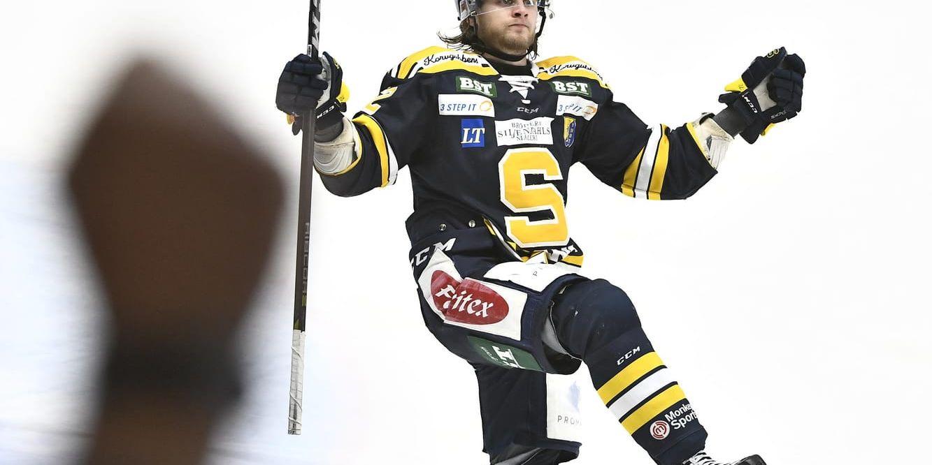 Dansken Nicolai Meyer svarade den gångna säsongen för 62 poäng i Södertälje, men nu har hockeyallsvenskans poängkung skrivit på för SHL-klubben Malmö. Arkivbild.