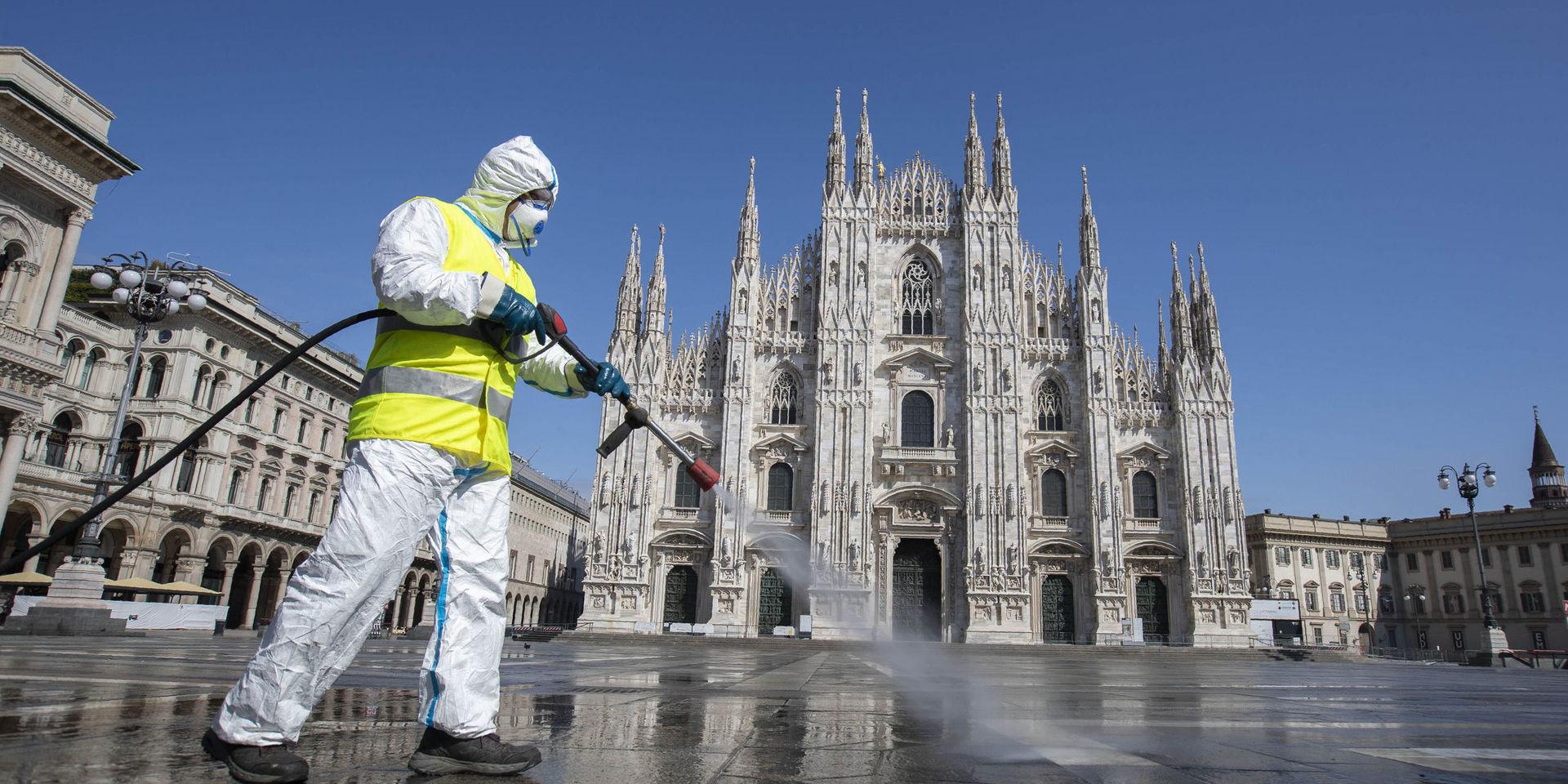 Desinficeringsarbete i staden Milano i Italien.
