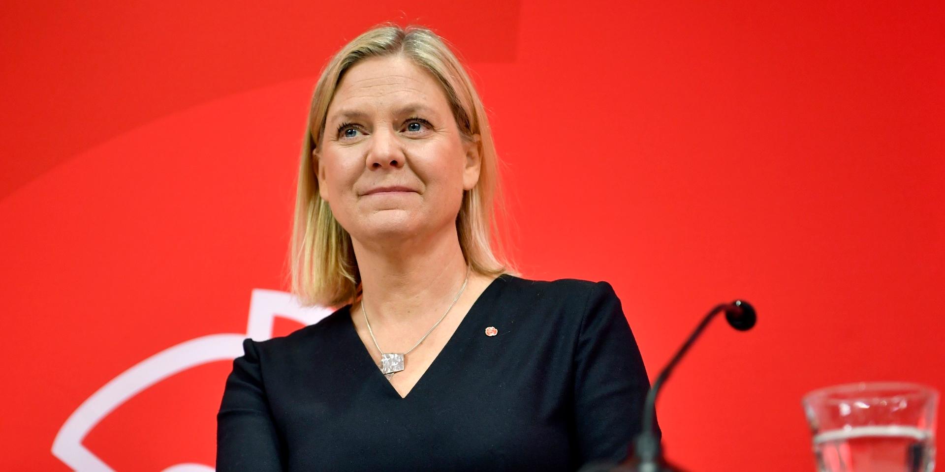 Magdalena Andersson var stolt, glad och hedrad och lovade, om hon blir vald på den kommande partikongressen, att ”lyfta på alla stenar”, skriver insändarskribenten.