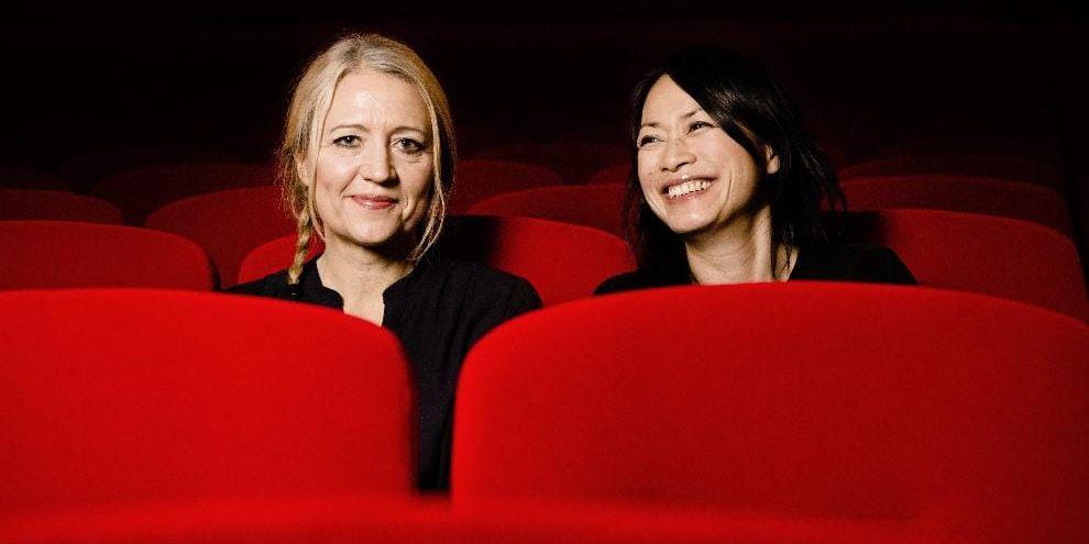 På bio i februari. Bajsfilmen – Dolores och Gunellens värld premiärvisades i helgen på Göteborgs Lilla filmfestival. Den 12 februari är det biopremiär. Klara Zimmergren, till vänster, gör rösten som den försiktiga Dolores och Linda Hambäck har regisserat.