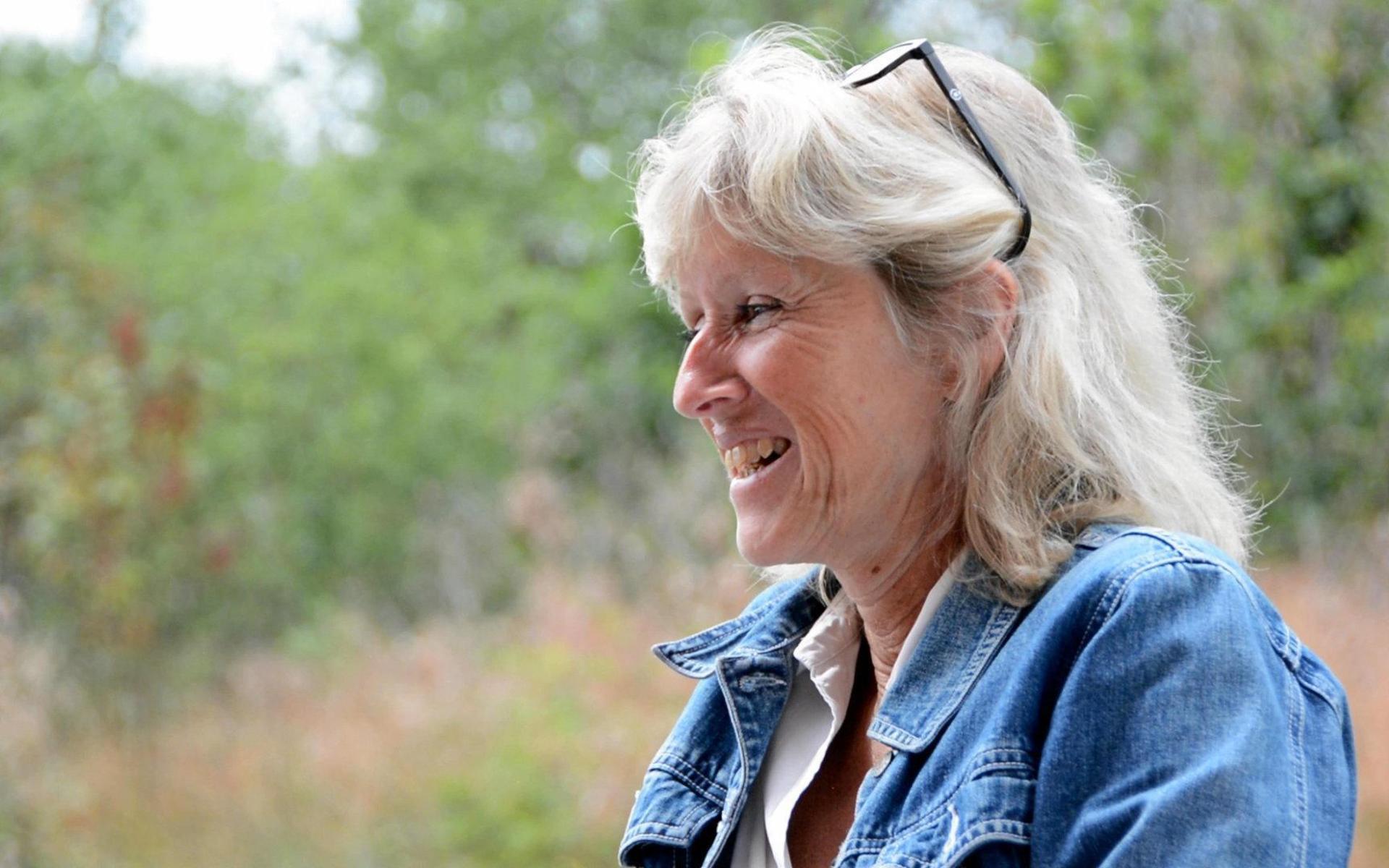 Monica Robertson i Frillesås delar med sig av minnen av maken Alf i dokumentären som visas i SVT på lördag den 3 april.