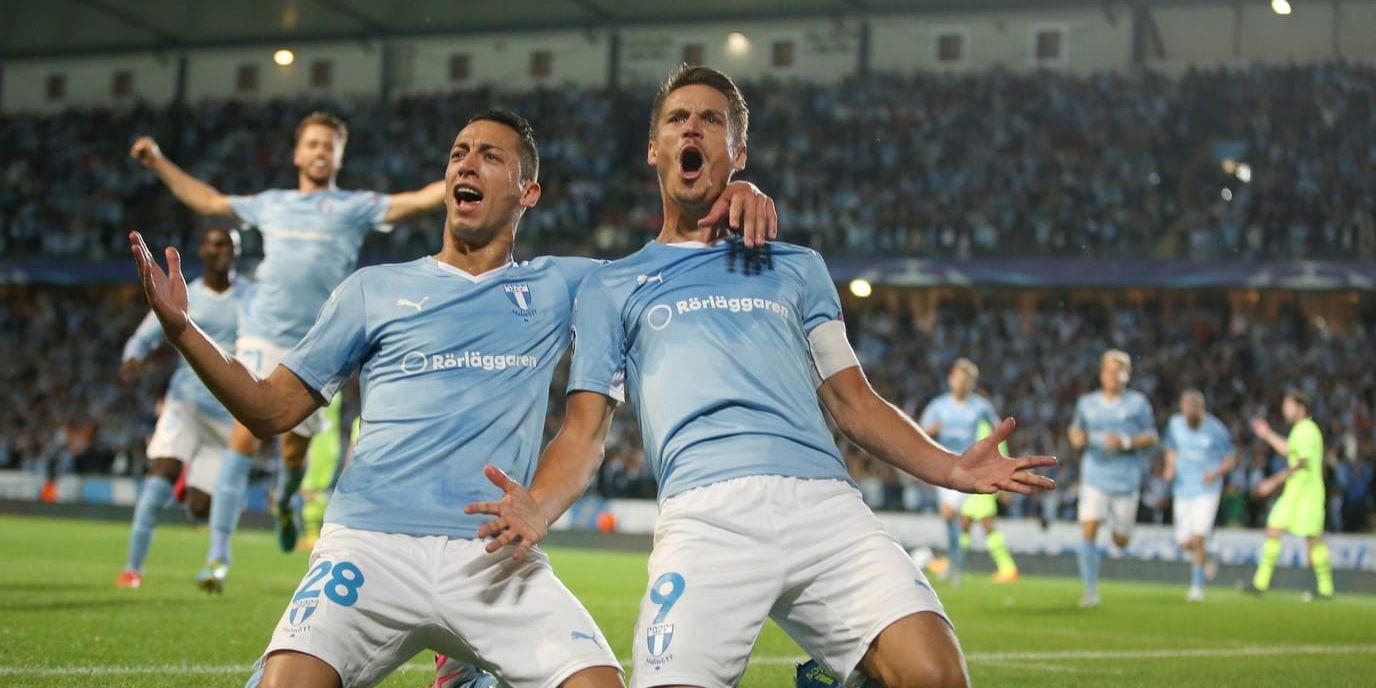 Dåvarande Malmö FF-anfallaren Nikola Djurdjic och lagkaptenen Markus Rosenberg jublar efter 1–0-målet i Champions League-kvalet mot Salzburg 2015. En av många MFF-vändningar i Europaspelet på senare år. Arkivbild.
