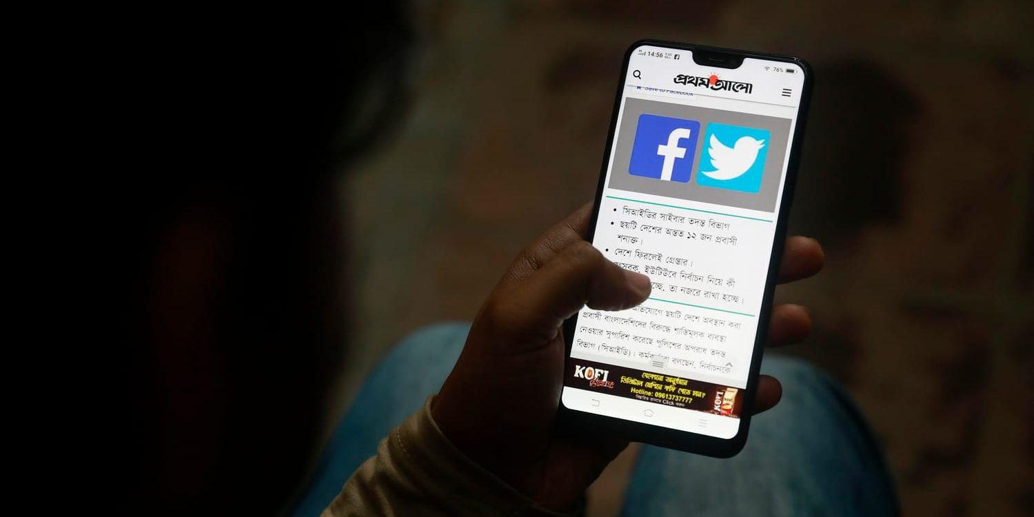 Facebook stängde bland annat ner en rad falska nyhetssidor i Bangladesh inför valet i landet i fjol. EU kritiserar nu nätjättarnas arbete med att bekämpa falska nyheter i Europa.