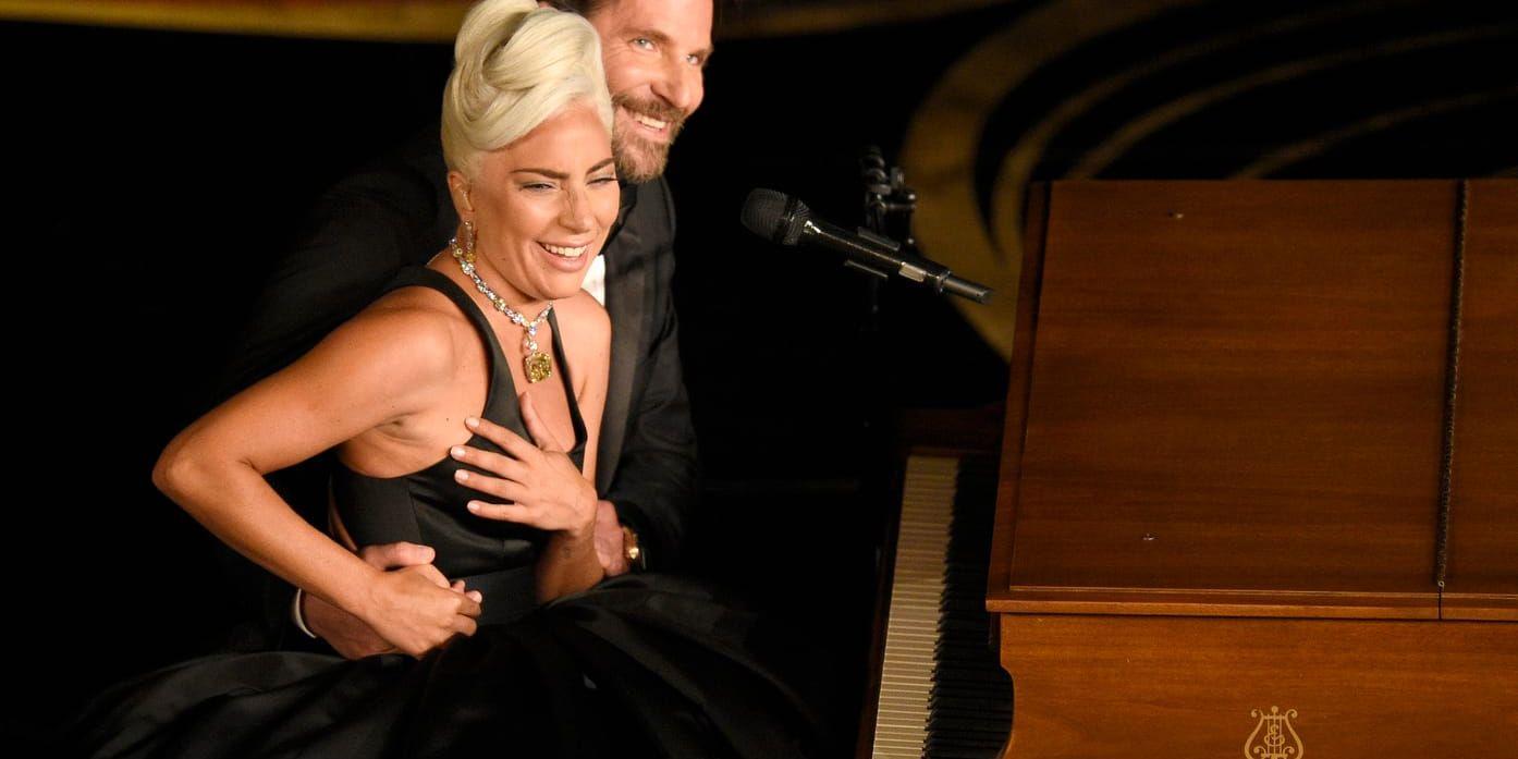 Lady Gagas och Bradley Coopers framförande av låten "Shallow" från filmen "A Star is Born" under Oscarsgalan tros ha lockat tv-publiken.