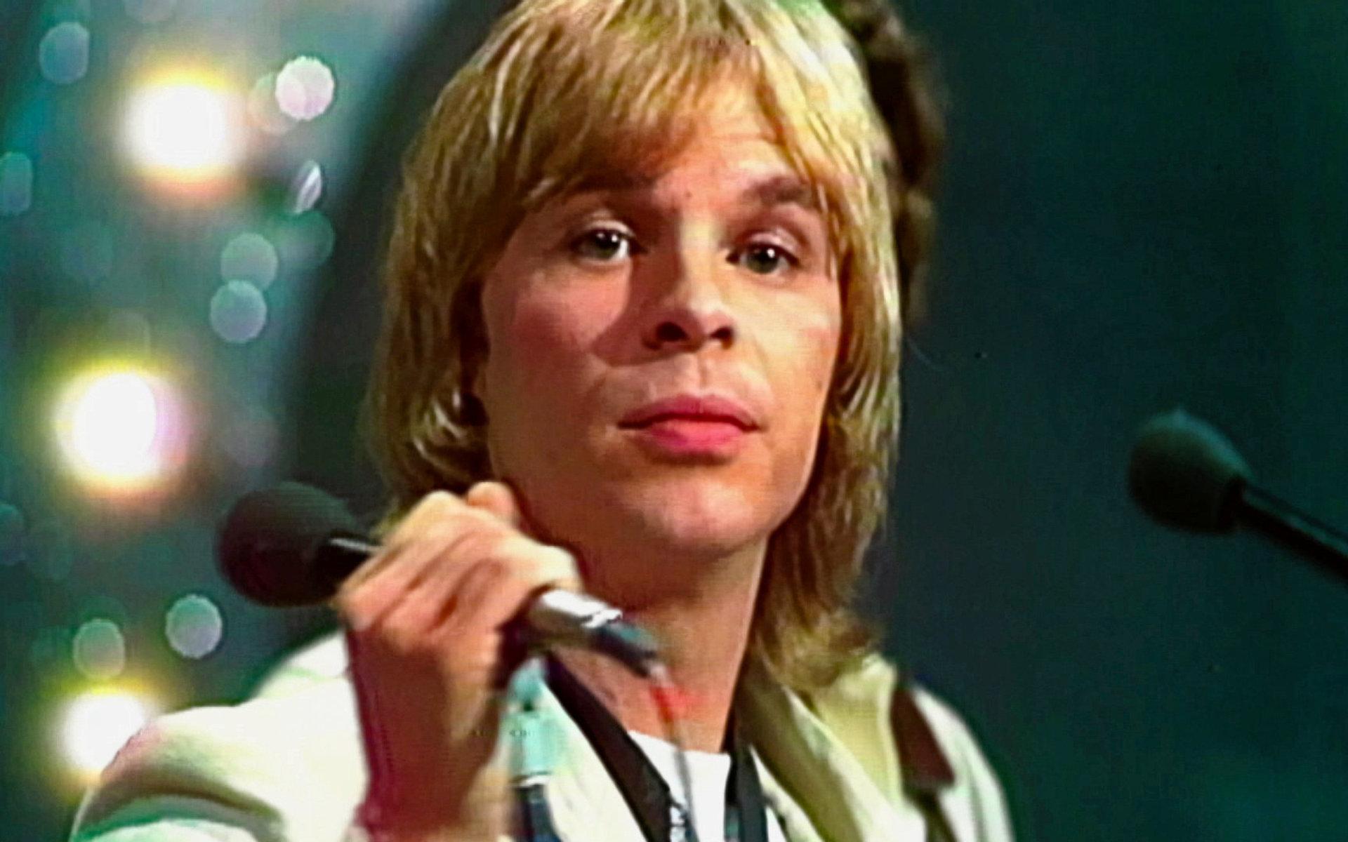 Ola Håkansson var med i Melodifestivalen 1979 med låten &quot;Det känns som jag vandrar fram&quot; och bildade sedan Secret Service.