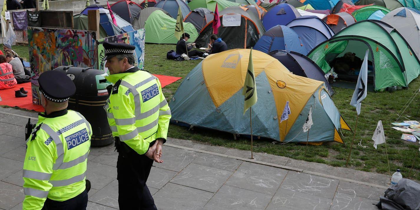 Demonstranter som tältar i centrala London.