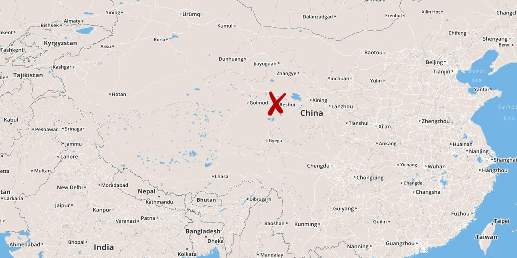 De misstänkta plundrarna tros ha plundrat gravar i Dulan, som ligger längs den forna sidenvägen i Qinghai i Kina.